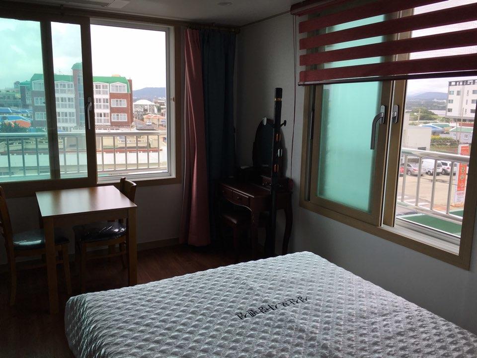 Seongsanpo Love Pension Seogwipo Exteriör bild